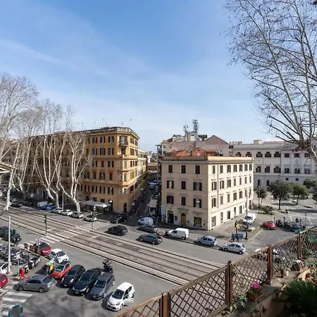 Apartment 15 Min From Piazza Venezia Skyline Sanctuary In Trastevere Rom
